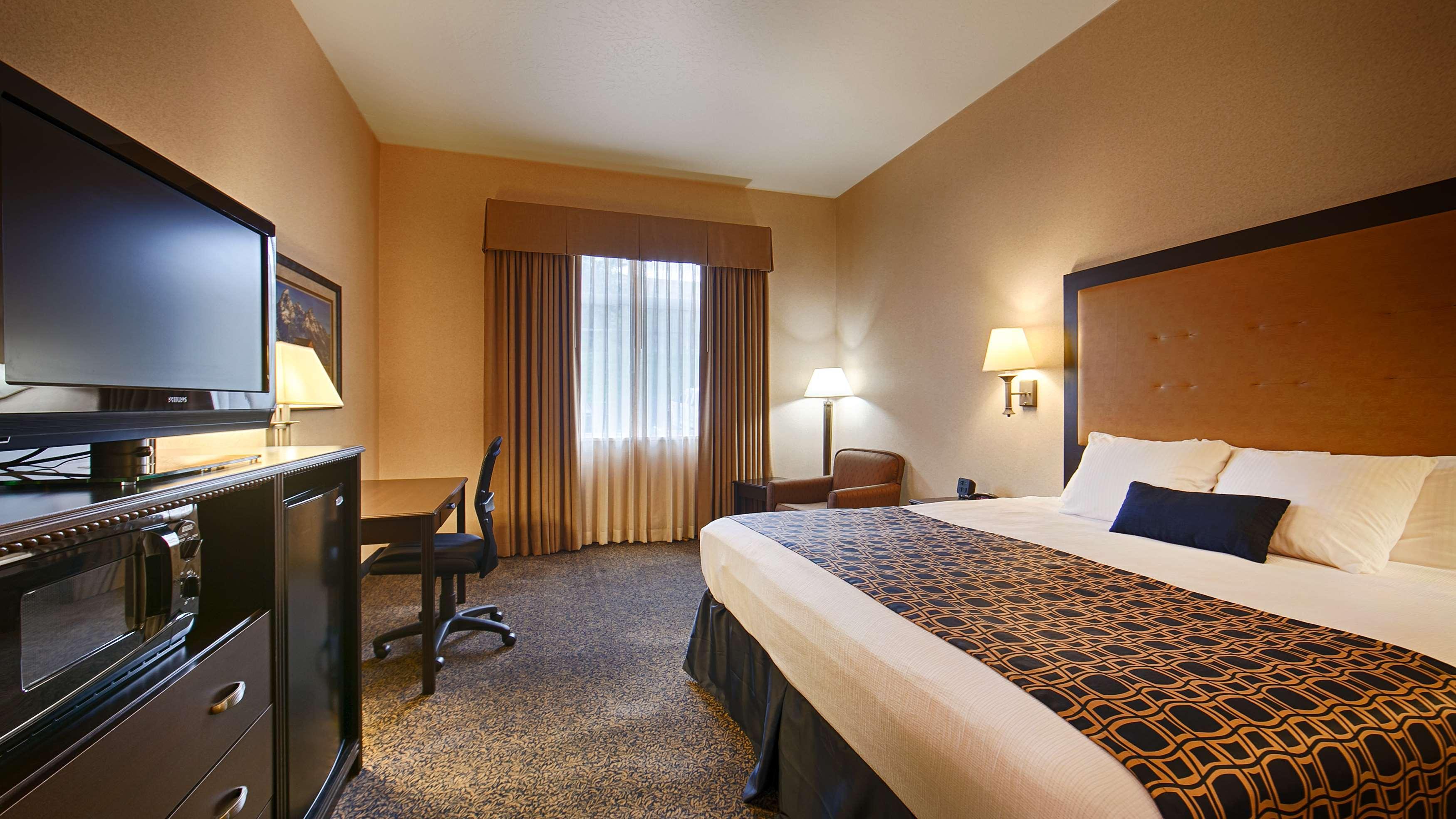 Western Grant Creek Hotel
